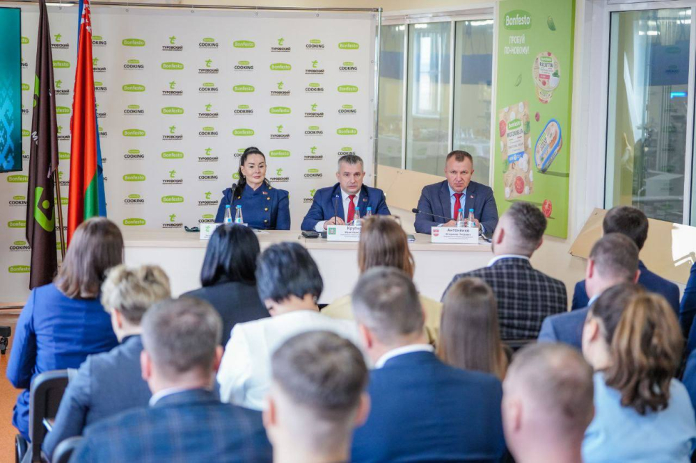 Председатель Гомельского облисполкома Иван Крупко посетил Туровский молочный комбинат: «Такие предприятия — локомотивы развития территории»